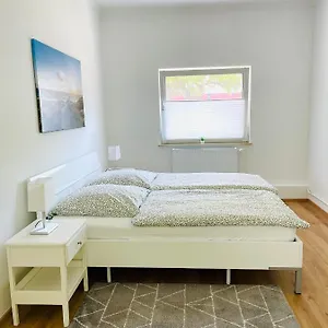 bungalow-wohnung-nahe-flughafen-hamburg.hamburg-hotels-de.com/